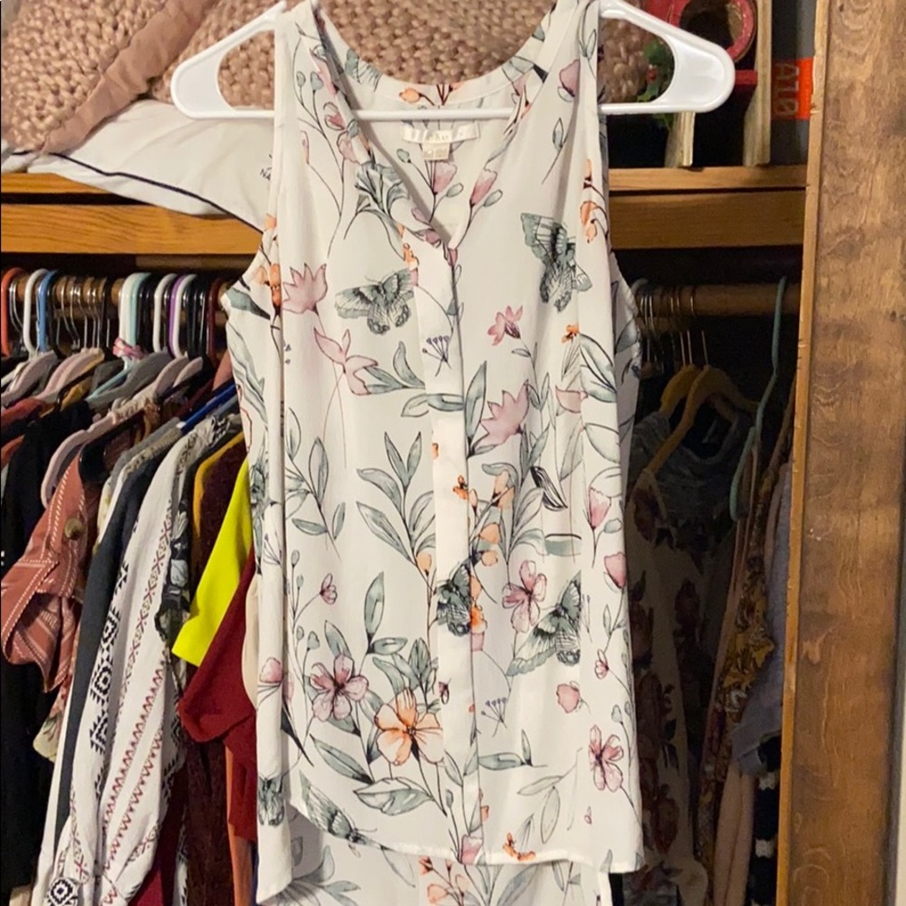 White floral tank top